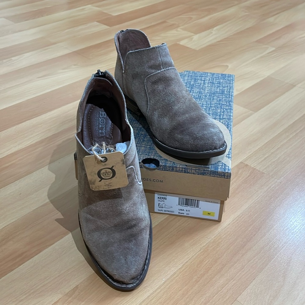 Born Bootie Kerri Taupe 8.5